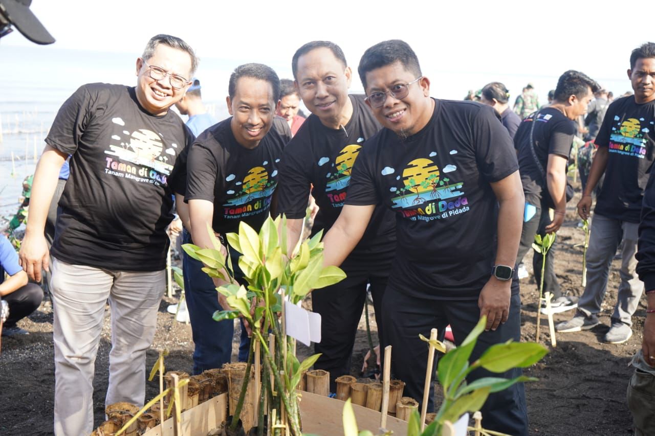 Jaga Konservasi Alam, Semen Tonasa Gelar Kegiatan Aksi Tanam Mangrove Di Pidada