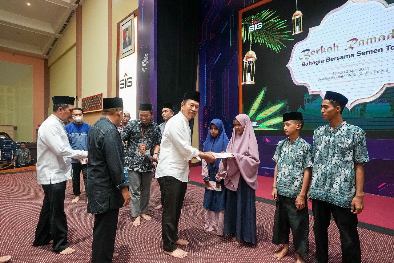 Semen Tonasa Salurkan Bantuan Ke Panti Asuhan Kab. Pangkep Pada Acara Buka Puasa Bersama