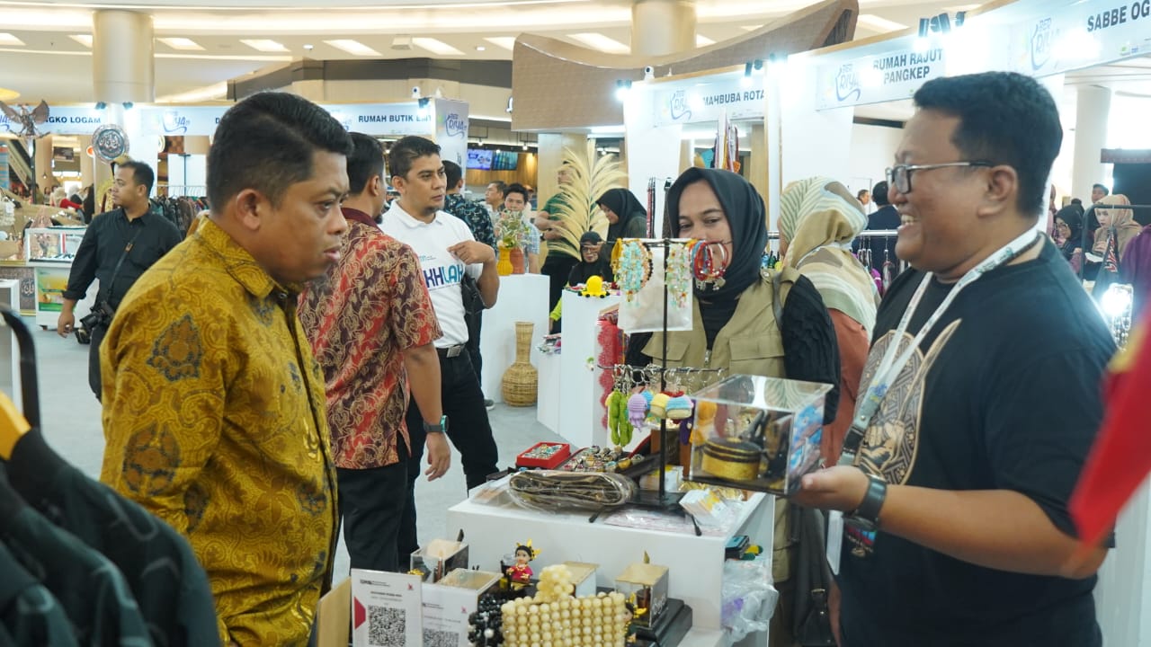 5 UMKM Binaan Semen Tonasa, Ikut Ramaikan Bazar UMKM Berkriyasi