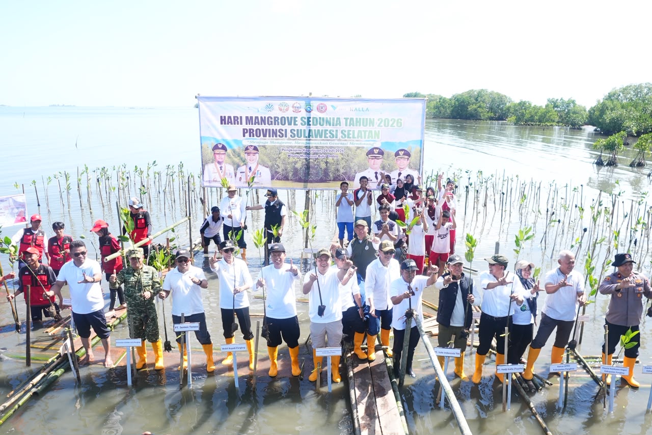 PT Semen Tonasa Berpartisipasi dalam Peringatan Hari Mangrove Sedunia 2026