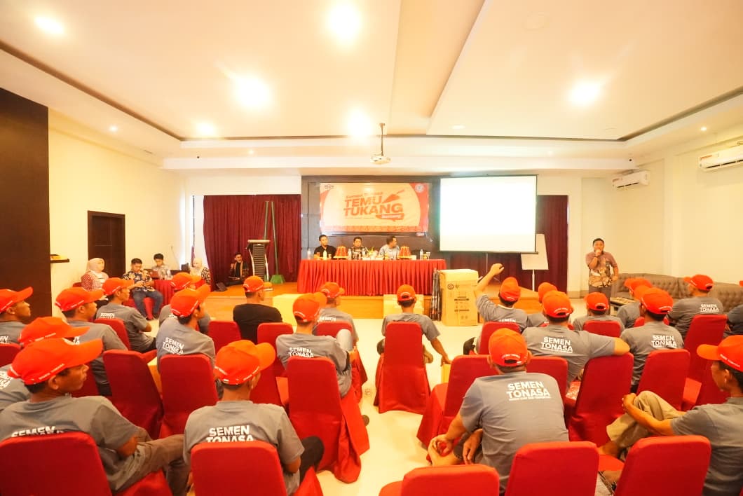 PT Semen Tonasa Perkuat Kemitraan dengan Pekerja Bangunan melalui Temu Tukang di Bantaeng dan Jeneponto